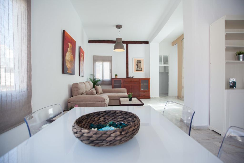Apartamentos Catedral Málaga Quarto foto